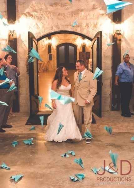 Que vivan los novios! Alternativas para lanzar en la iglesia - 3