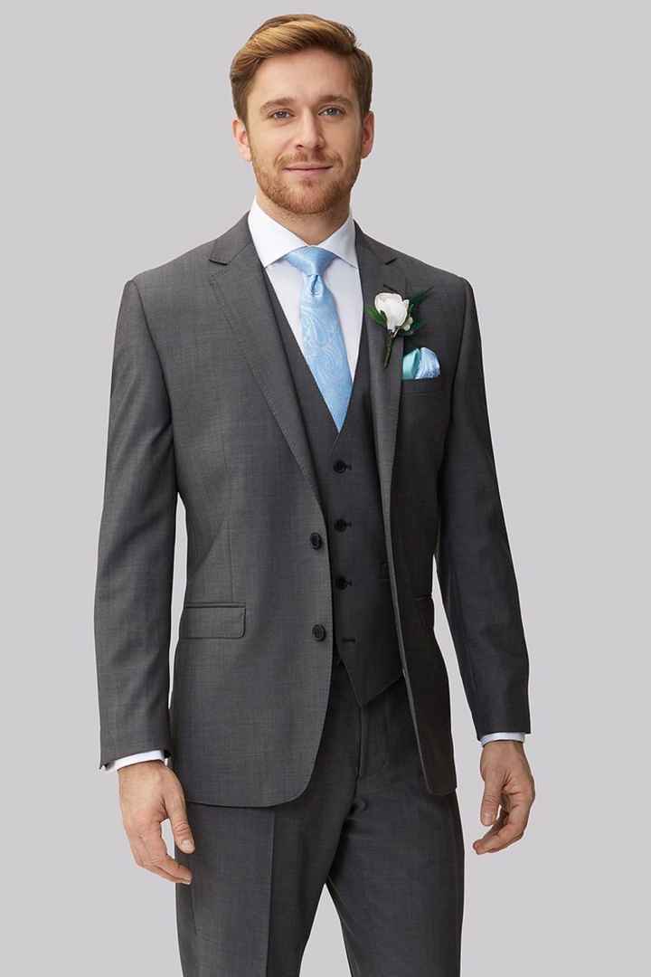 Colores: El traje del novio en gris ✨ - 4