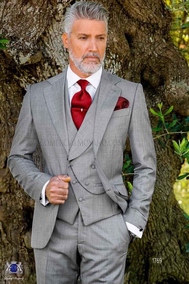 Colores: El traje del novio en gris ✨ - 13