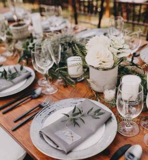 Colores: Mantelería y decoración en gris ✨ - 10