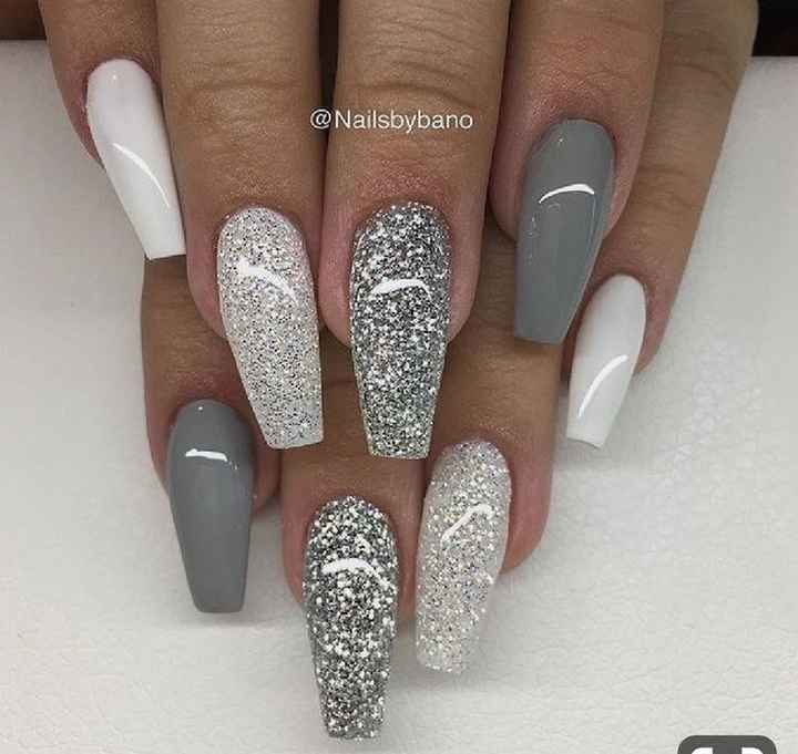 Colores: uñas en tono gris ✨ - 10