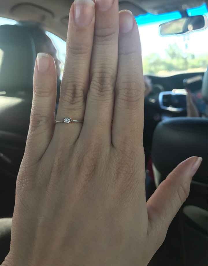 ¿Tenías las uñas hechas cuando te dio el anillo? - 1