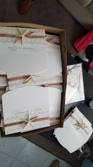 Invitaciones en mis manos - 2