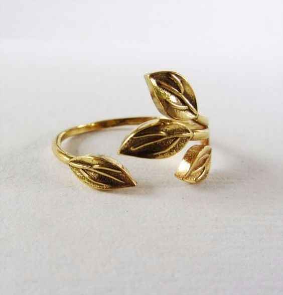 Argollas con hojas