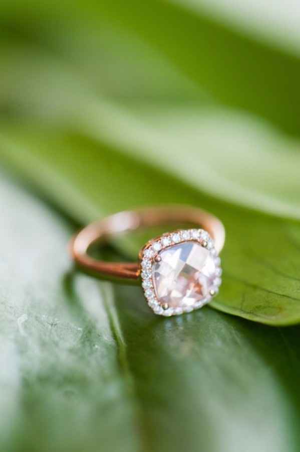 Anillo de oro rosa