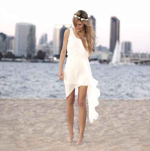 Vestido de novia corto para playa
