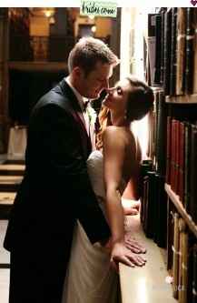 Boda en biblioteca