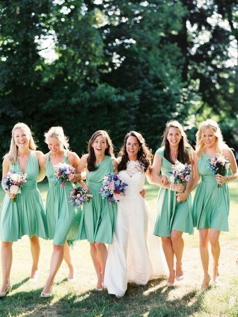 Damas de honor en menta