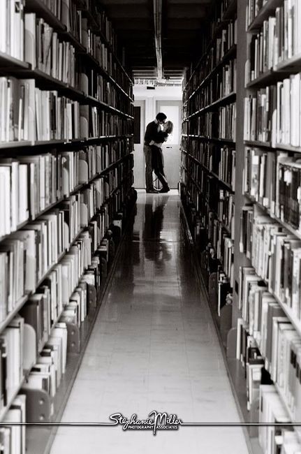 Boda en biblioteca