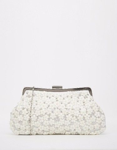 Bolsos con flores para novias