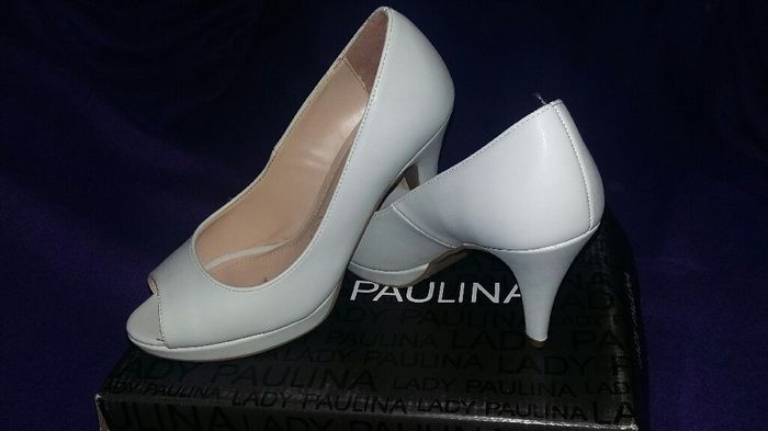 Y los  zapatos  ? - 2