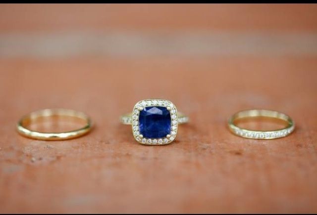 Anillo de compromiso con piedra de color??!! - 1