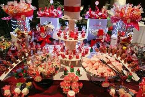 Mesa de dulces y frutas - 1
