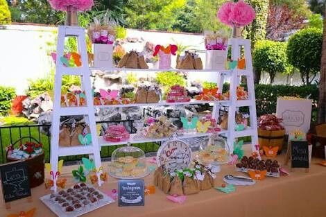 Mesa de dulces y frutas - 4