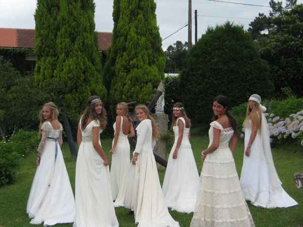 BRIDES