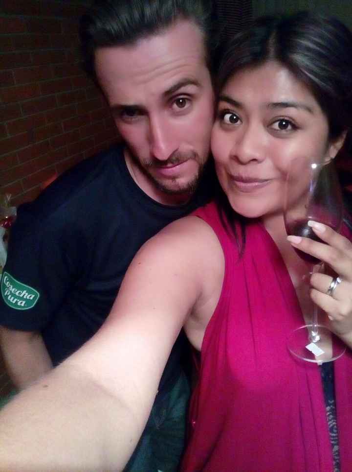 Brindando, agotados porque era noche!