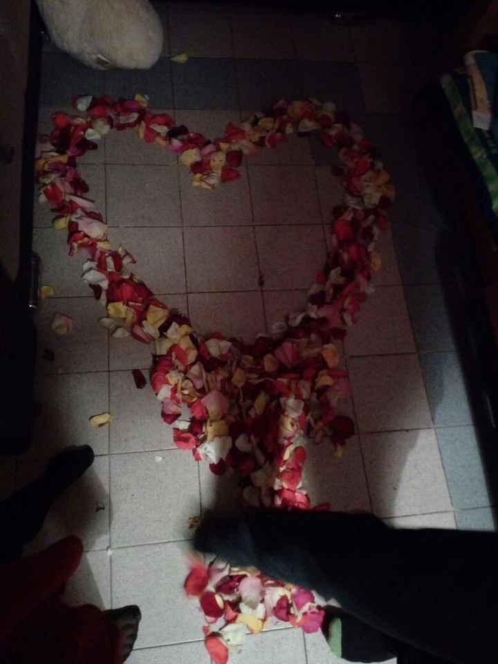 Mi corazon de petalos de rosa que al principio era un caminito jiji