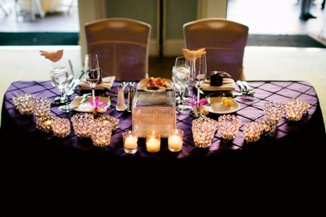 definitivamente una opcion para lucir mascaras si gustas de bodas tematicas