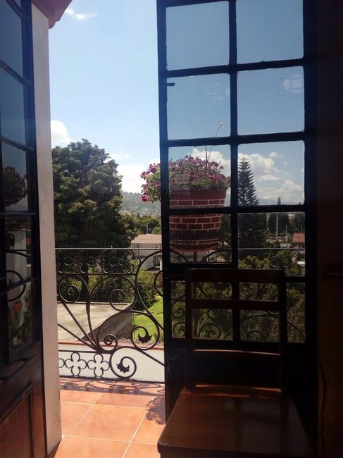 jeje un foto del balcon del comedor que daba la vista a los volcanes pero no soy muy buena fotógrafa