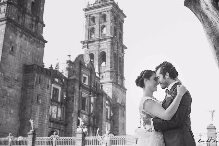 Frente a Catedral