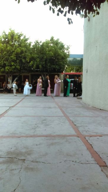 Fin de semana: entregando invitaciones y presenciamos una boda - 2
