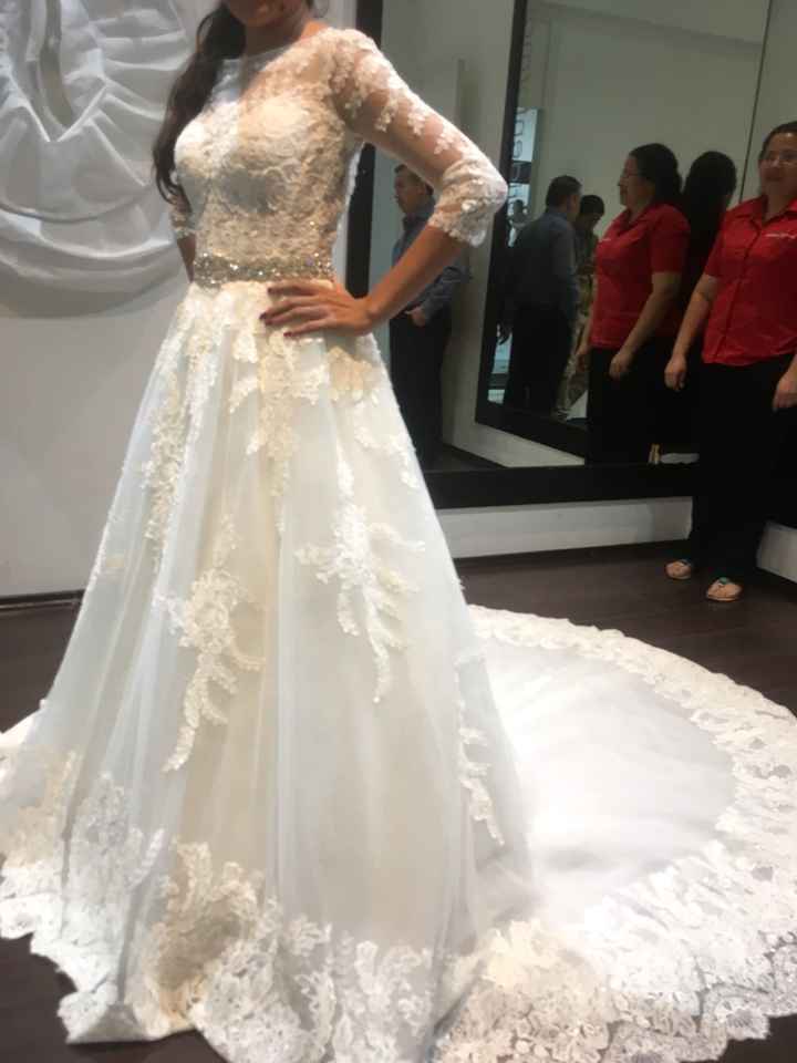 ¿cuánto gastaron en su vestido? - 1