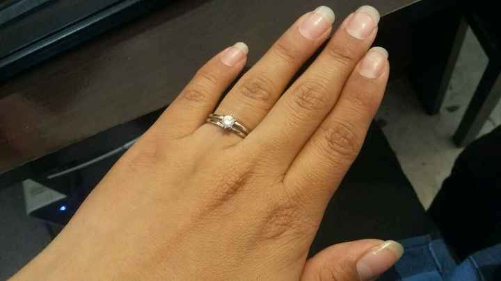 Presuman su anillo - 1