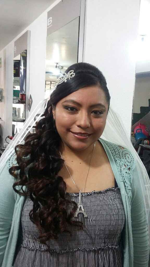 Mis pruebas de maquillaje y peinado... maquillaje fatal! - 1