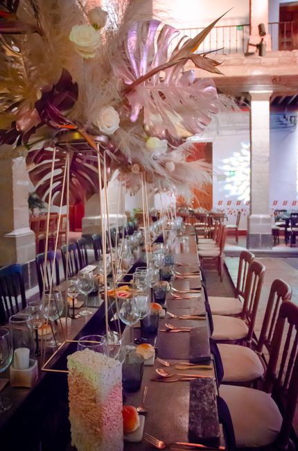 Nuestra mesa de novios 😱🌸🤵👰 15