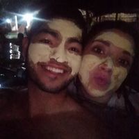 Gerilyn reta a l@s novi@s de la comunidad a poner una foto vergonzosa con su pareja 🤭 - 1
