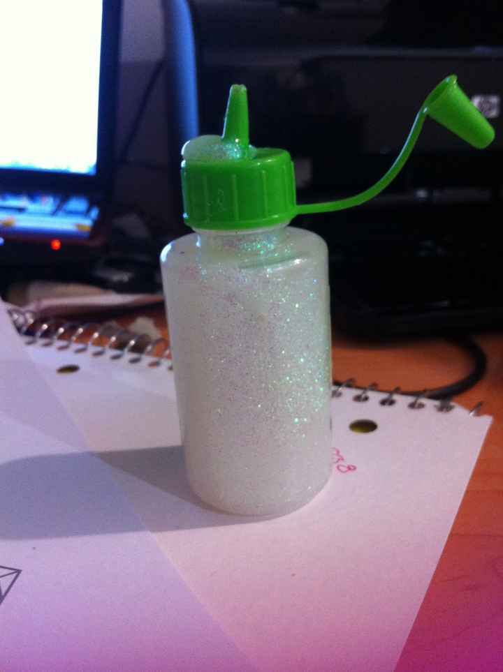 pegamento con diamantina 