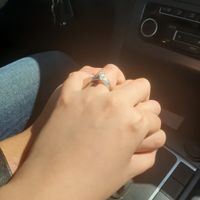 Mi anillo de compromiso, Aura - 1