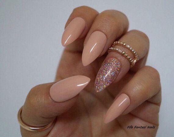 Uñas nude para día b 10