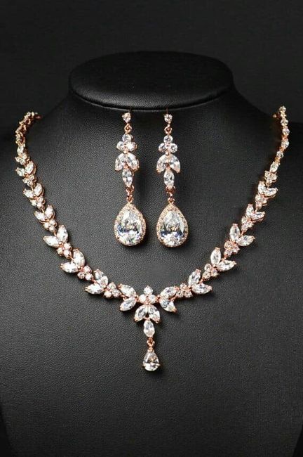 Accesorio importante, los aretes! - 8