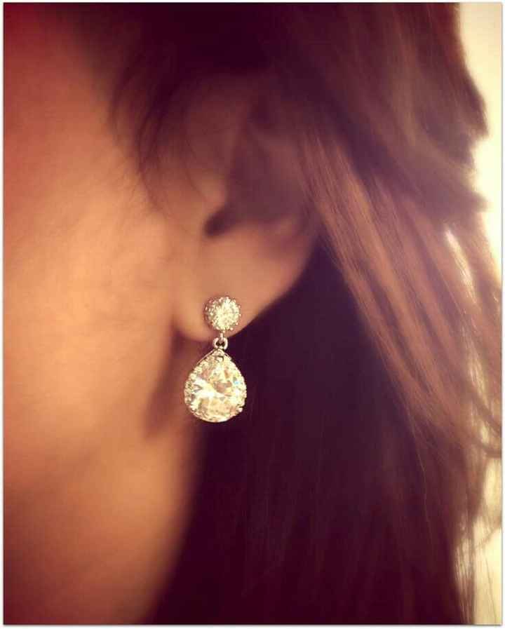 Accesorio importante, los aretes! - 17