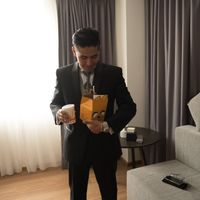 RECIBIENDO SU REGALO