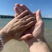 Día de Presumir tu Anillo de Compromiso - 1