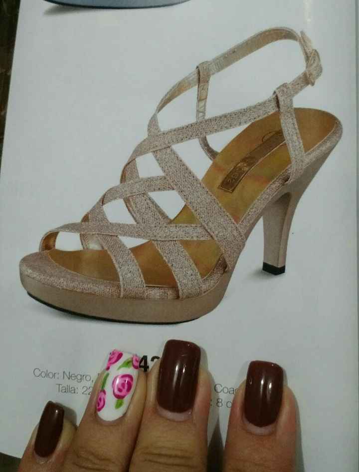 Buscando las zapatillas 👠 - 3