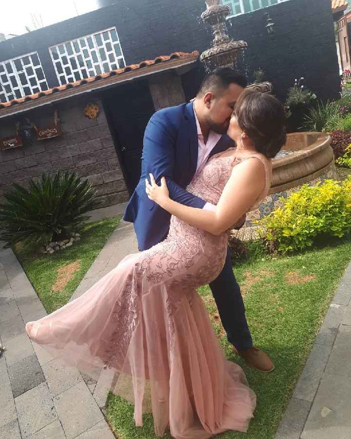 Ayuda, vestido para civil - 1