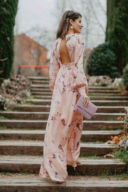 Me gustaría que mis damas vayan de color... - 1