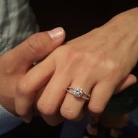 Chicas presumen sus anillos de compromiso!!!!  el mio ya lo mande hacer cuando lo tenga listo lo ens