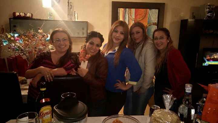 Presentación entre damas y detalles - 6