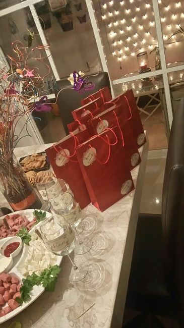 Presentación entre damas y detalles - 5