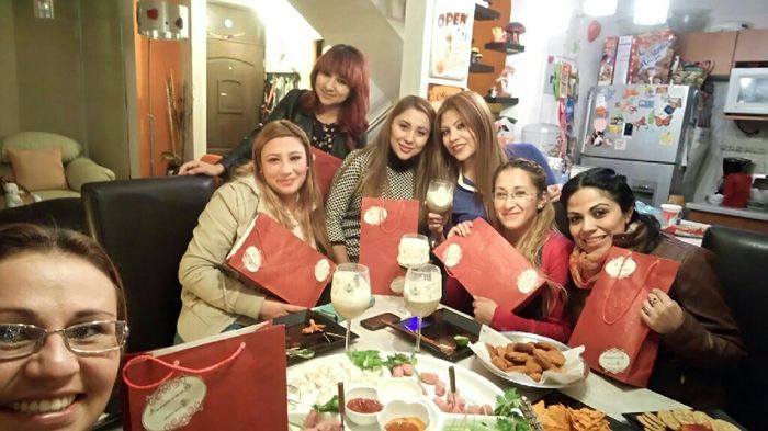 Presentación entre damas y detalles - 8