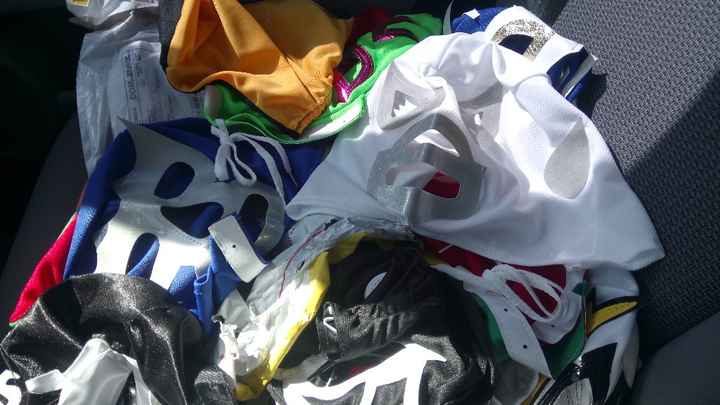  Llegó paqueteria!! Mascaras de luchadores 😂 😂 - 1
