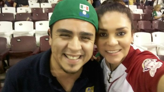 Presenten a su fm 💕👨💕 - 1