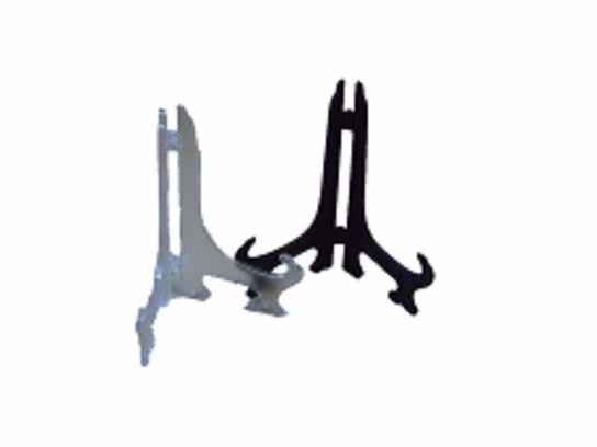 plástico en color negro o blanco