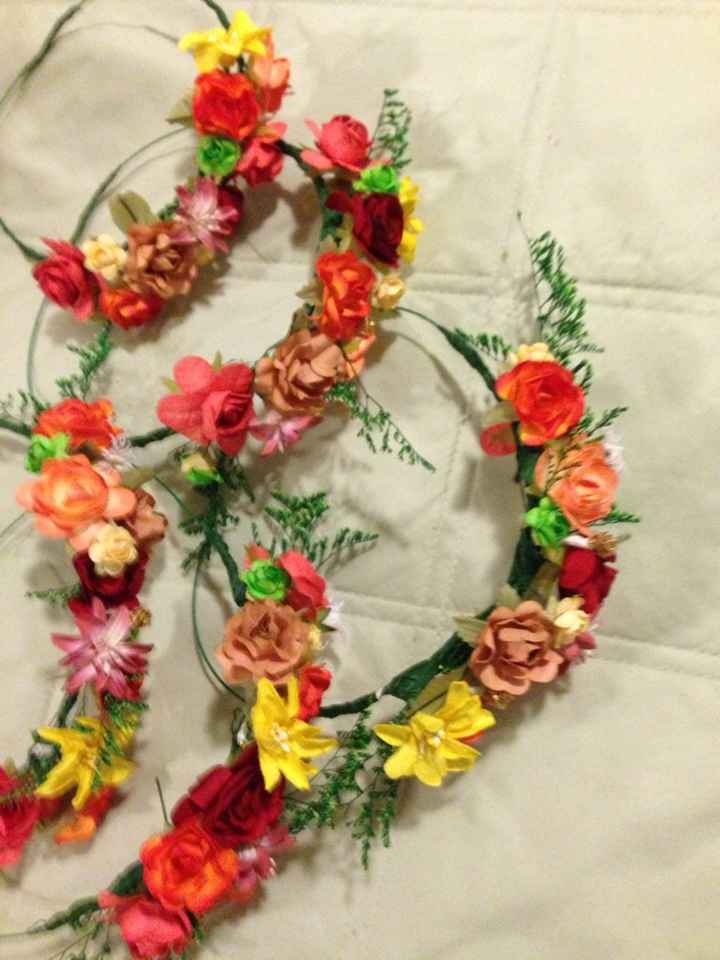 Las tiaras o tocados de mis pequeñas damitas - 3