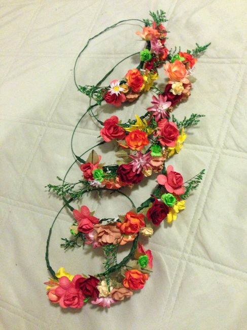 Las tiaras o tocados de mis pequeñas damitas - 4