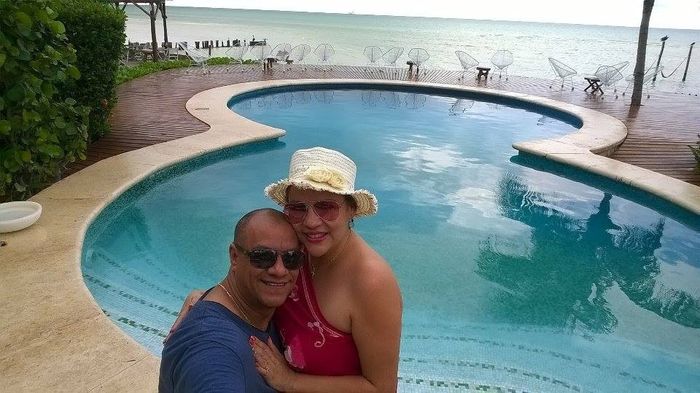 la piscina por el día